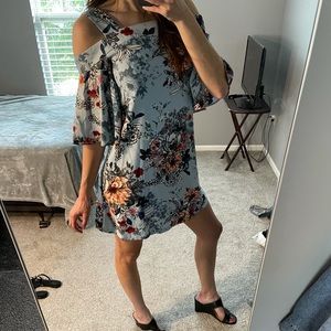 Loose fit flower dress